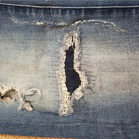 ♥️ Blank NYC ♥️ | Skinny Classique Distressed Jean's Sz 28 - Picture 3 of 5